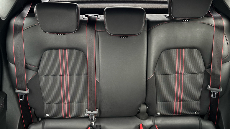 Renault Captur 1.3 Mild hybrid 140 R.S. Line 5dr Petrol Hatchback